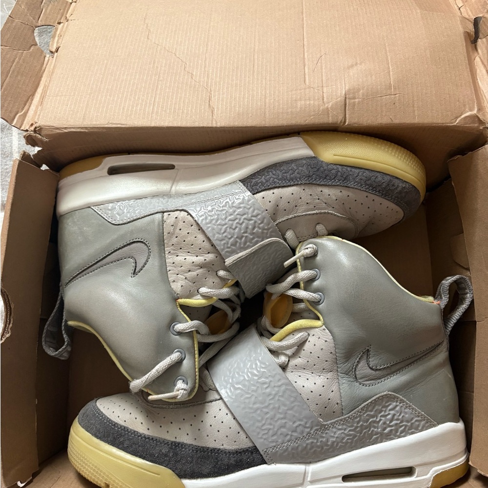 Nike Air Yeezy 1 Zen Grey - Picture 1 of 8